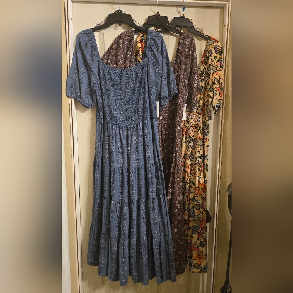3 Women's Sonoma Goods for Life Smocked tiered midi dresses